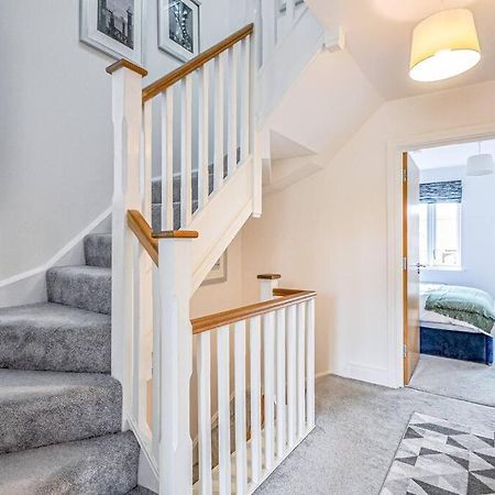 ميدينهيد Entire House Sleeps 8 Near The River Thames المظهر الخارجي الصورة